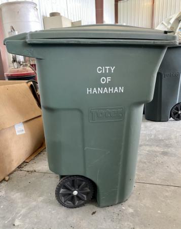 A rugged trash can with wheels and a lid
